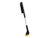 Щетка для снега со скребком FISKARS Plus (75,5 см)