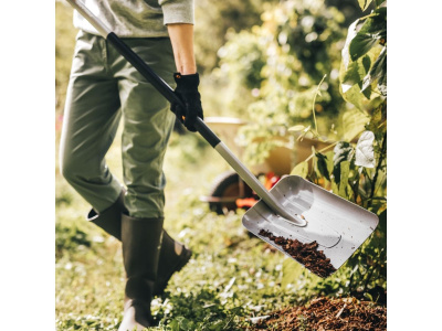 Лопата совковая FISKARS Xact