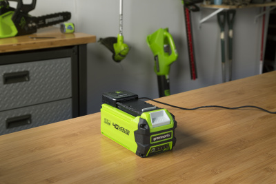 Аккумулятор Greenworks G40USB2 (40В, 2 А-ч) с USB разъемом