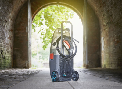 Мойка высокого давления аккумуляторная GARDENA AquaClean Li-40/60