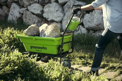 Садовая тележка самоходная Greenworks G40GCK4 (40В с 1хАКБ 4 А-ч и ЗУ) 106 л