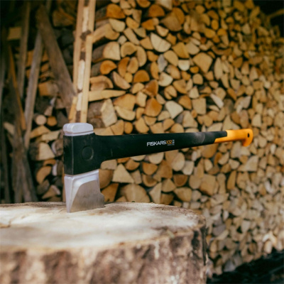 Топор-колун X32 L FISKARS