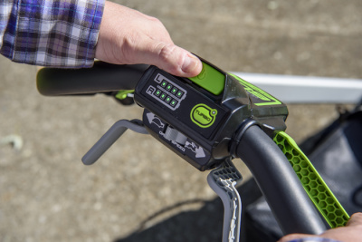 Газонокосилка аккумуляторная Greenworks GD60LM51SPK4 (60В, с 1хАКБ 4Ач и ЗУ) 51см самоходная