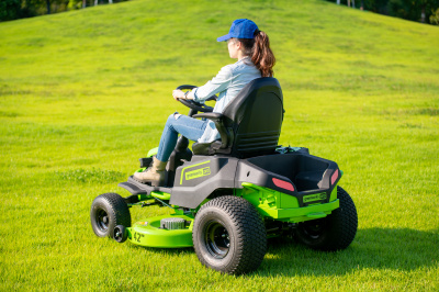 Трактор садовый Greenworks GC82LT107 (82В, без АКБ и ЗУ)