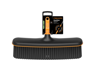 Щетка для уборки 343 мм без черенка FISKARS OneClick