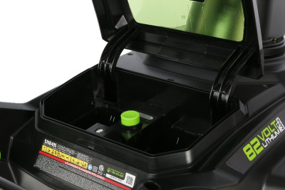 Снегоуборщик аккумуляторный Greenworks GD82STK5 (82В, с АКБ 5А-ч&nbsp;&nbsp;и ЗУ) 56см