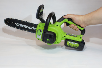 Цепная пила аккумуляторная Greenworks G24CS25K2 (24В, 1хАКБ 2Ач и ЗУ) 25см