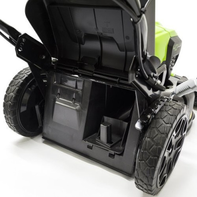 Газонокосилка аккумуляторная Greenworks GD40LM46SPK8 (40В, 1хАКБ 8Ач) 46см самоходная