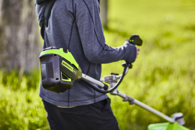 Триммер аккумуляторный Greenworks GD60BCBK4 (60В c АКБ 1х4Ач и ЗУ) 40см