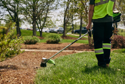 Триммер аккумуляторный Greenworks GD82LTK2 (82В, 1хАКБ 2.5 Ач и ЗУ) 40 см