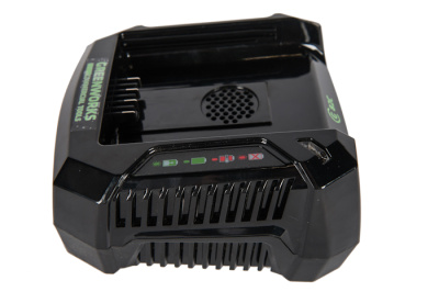 Зарядное устройство Greenworks GC82C (82В, 4А)