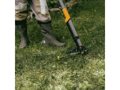 Корнеудалитель 99см FISKARS Ergonomic