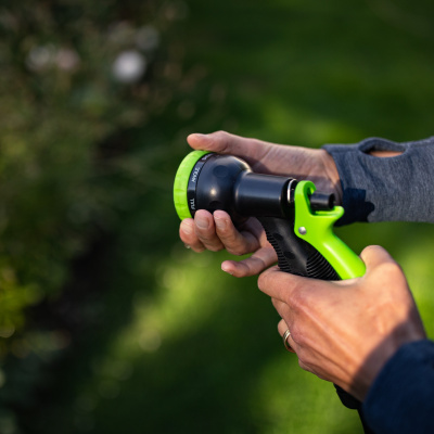 Насос аккумуляторный для полива из бочки Greenworks G24SWP (24В, 1*АКБ 2Ач и ЗУ)