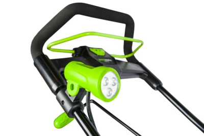Снегоуборщик аккумуляторный Greenworks GD40SB (40В, с 1хАКБ 4 А-ч и ЗУ) 51см