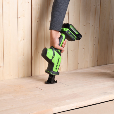 Пила сабельная компактная аккумуляторная Greenworks GPT-CRS-25 (24В,1хАКБх 4Ач и ЗУ)