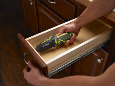 Отвертка аккумуляторная RYOBI R4SDP-L13T