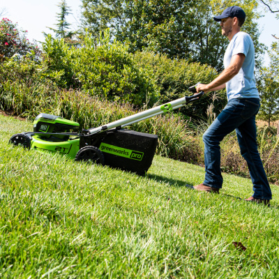 Газонокосилка аккумуляторная Greenworks GD60LM51SPK4 (60В, с 1хАКБ 4Ач и ЗУ) 51см самоходная