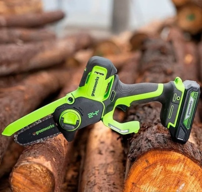 Цепная мини пила аккумуляторная Greenworks G24MCS10 (24В, 1хАКБ 2Ач и ЗУ) 10см