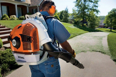Воздуходувка STIHL BR 550
