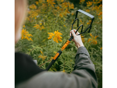 Культиватор-пропалыватель FISKARS OneClick