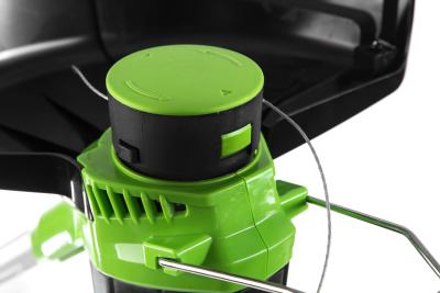 Триммер аккумуляторный Greenworks G40LTK2 (40В 1хАКБ 2Ач и ЗУ) 30см