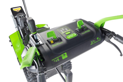 Снегоуборщик аккумуляторный Greenworks GD82ST56 (82В, без АКБ&nbsp;&nbsp;и ЗУ) 61см