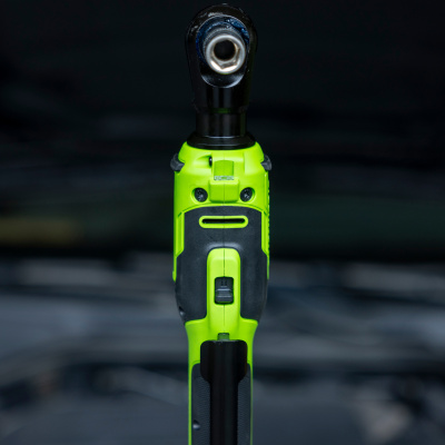 Гайковерт-трещотка аккумуляторный Greenworks GD24RW 1/2" (24В, 1x2Ач и ЗУ, сумка) 80Нм