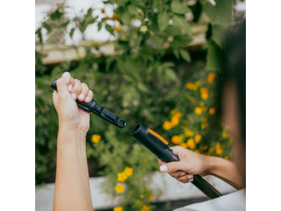 Адаптер FISKARS OneClick для насадок QuikFit