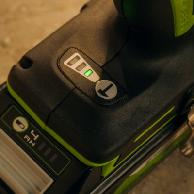 Винтоверт ударный аккумуляторный Greenworks GD24ID3 (24В, 1x2Ач и ЗУ)