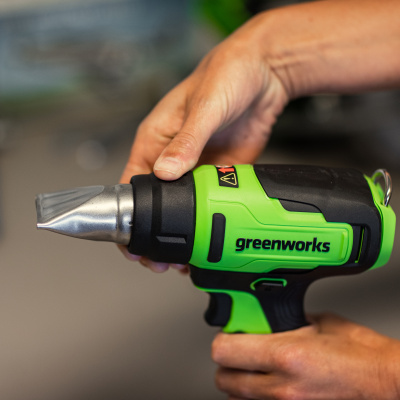 Фен строительный аккумуляторный Greenworks G24HG (24В, 1хАКБ 4Ah и ЗУ)