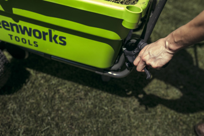 Садовая тележка самоходная Greenworks G40GCK4 (40В с 1хАКБ 4 А-ч и ЗУ) 106 л