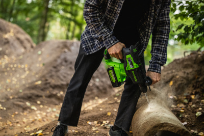 Перфоратор аккумуляторный Greenworks GD24SDS2K4 (24В, с 1хАКБ 4А-ч и ЗУ) в сумке