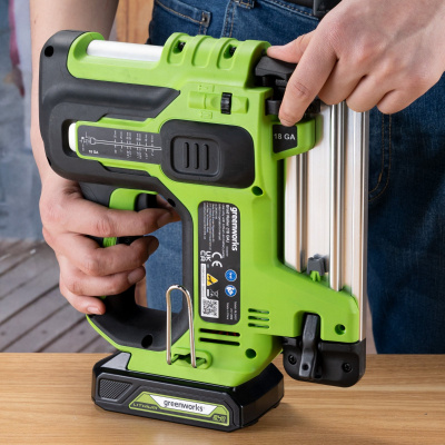 Нейлер аккумуляторный Greenworks GD24BN (24В, 1хАКБ 2Ач и ЗУ)