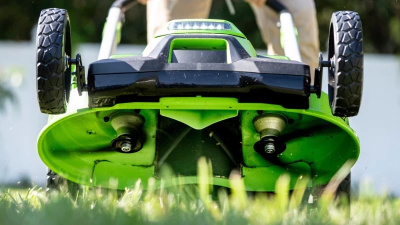 Газонокосилка аккумуляторная Greenworks GD60LM61 Twin Force (60В, без АКБ и ЗУ) 61см самоходная