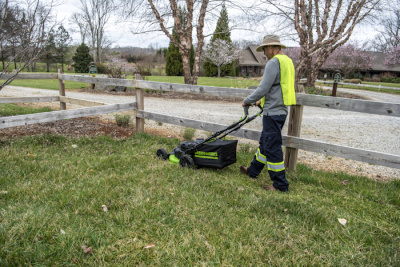 Газонокосилка аккумуляторная Greenworks GC82LM61S (82В, без АКБ и ЗУ) 61см самоходная