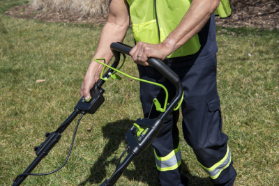 Газонокосилка аккумуляторная Greenworks GC82LM61S (82В, без АКБ и ЗУ) 61см самоходная