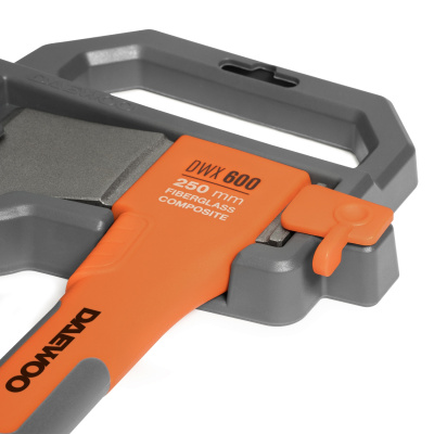 Топор универсальный DAEWOO DWX 600 250мм