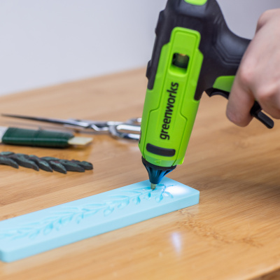 Пистолет клеевой аккумуляторный Greenworks 24В (без АКБ и ЗУ) 11мм