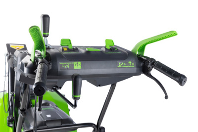 Снегоуборщик аккумуляторный Greenworks GD82ST56 (82В, без АКБ&nbsp;&nbsp;и ЗУ) 61см