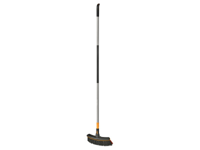 Метла эргономичная FISKARS Ergonomic
