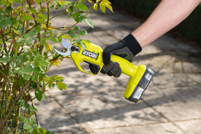 Секатор (сучкорез) RYOBI RY18SCA-0 (без батареи) ONE+