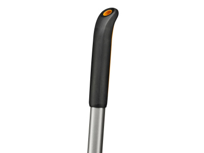 Метла с S-образ. ручкой FISKARS Ergonomic